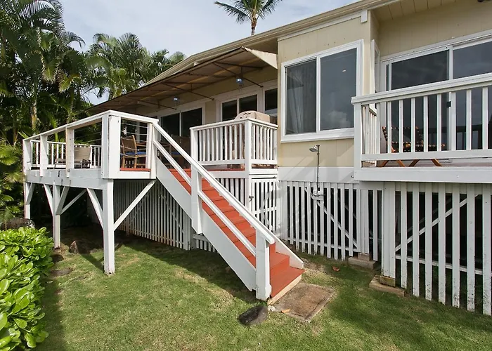 Waimea Bay Shoreline House