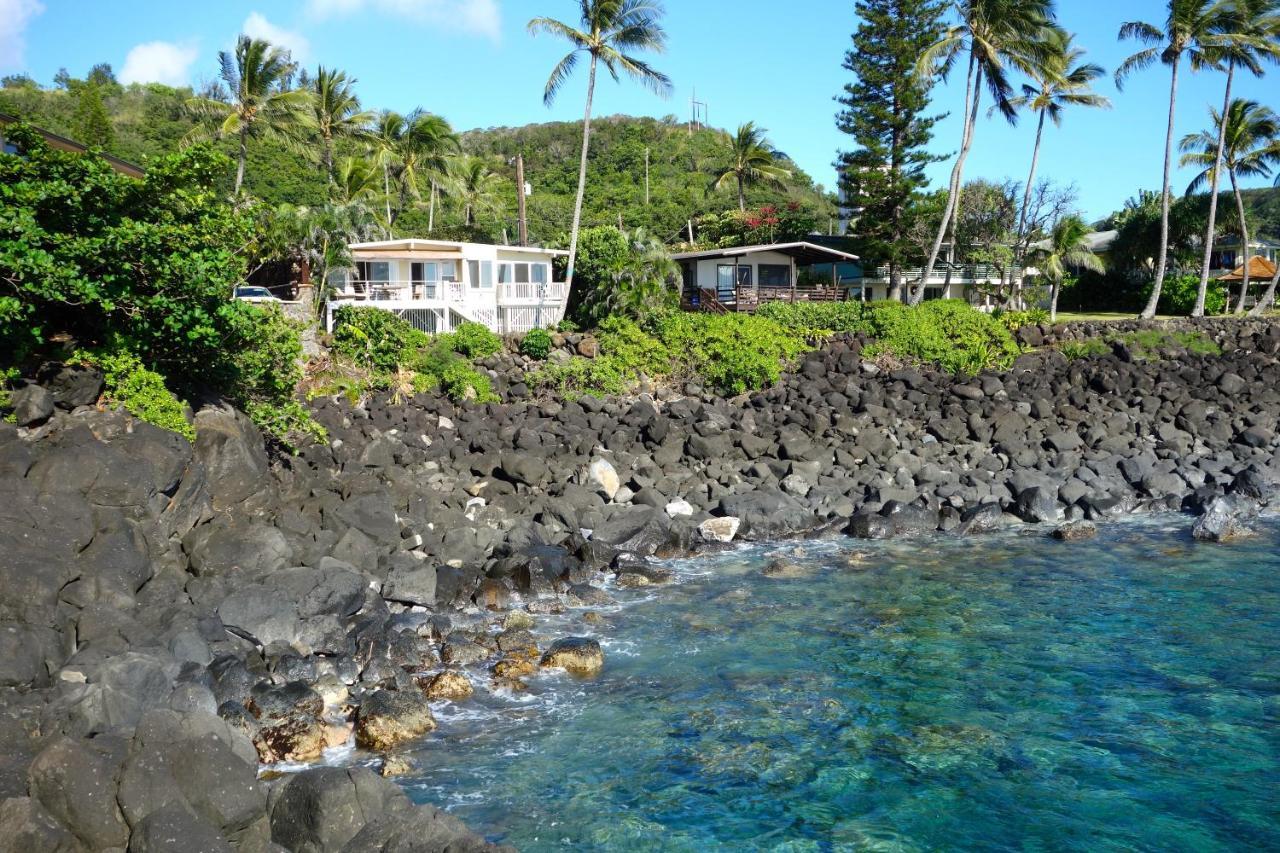 Waimea Bay Shoreline House Haleiwa